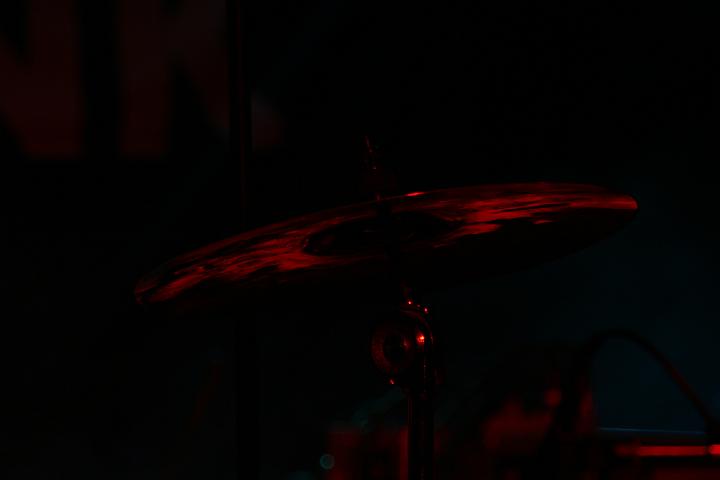 2008-11-28 M3_live at replugged 137.jpg